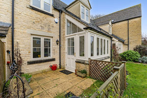 Photo 32- click for photo gallery